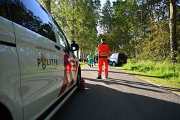 Gewonde bij ongeval in Wieringerwerf: bestelbus tegen boom