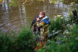 Gewonde bij ongeval in Wieringerwerf: bestelbus tegen boom