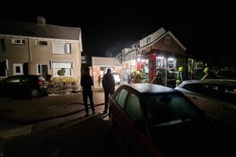 Auto door brand verwoest in 't Veld