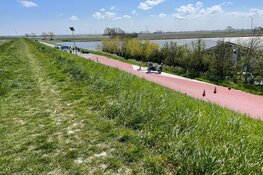 Motorrijder zwaar gewond door ongeval op Amsteldijk