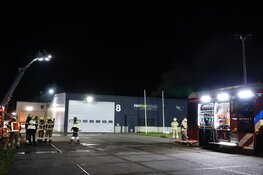 Brand bij recyclebedrijf in Wieringerwerf, 50 omwonenden geëvacueerd