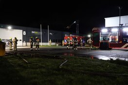 Brand bij recyclebedrijf in Wieringerwerf, 50 omwonenden geëvacueerd