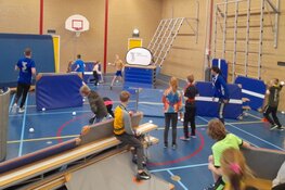 Sneeuwballengevecht met Team Sportservice op Xtreme Sneeuwbalfeest