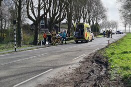 Ernstig ongeval in Slootdorp: automobiliste rijdt tegen boom
