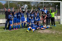 Meidenvoetbal blijft groeien bij vv Succes