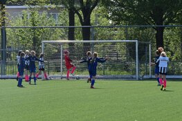 Meidenvoetbal blijft groeien bij vv Succes