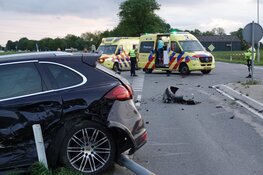 Meerdere gewonden bij frontale botsing in `t Veld