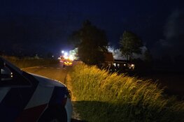 Brand in schuur aan Mientweg in Lutjewinkel