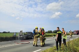 Auto in brand op N241 bij Zijdewind