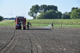 Broeibrand in akker langs Westfriesedijk Winkel