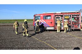 Broeibrand in akker langs Westfriesedijk Winkel