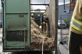 Grote zaagselcontainer vat vlam in Anna Paulowna