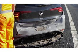 Kettingbotsing voor openstaande brug op A7 bij Den Oever