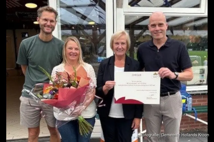 Hollands Kroon feliciteert voetbalvereniging Wiron met het 80-jarig jubileum