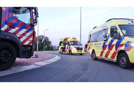 Ernstig ongeval in Anna Paulowna, brandweer moet persoon bevrijden uit gecrashte auto