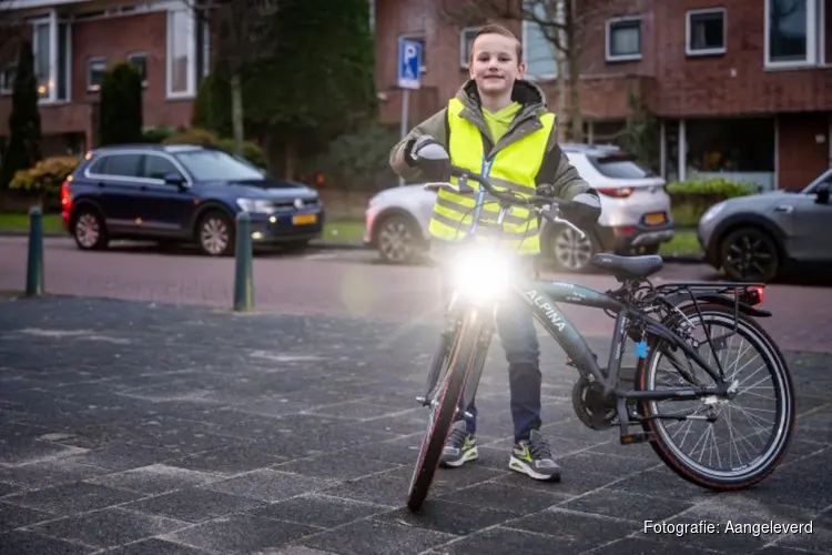 FLUOkids van start: 500 kinderen in Hollands Kroon goed zichtbaar onderweg naar school