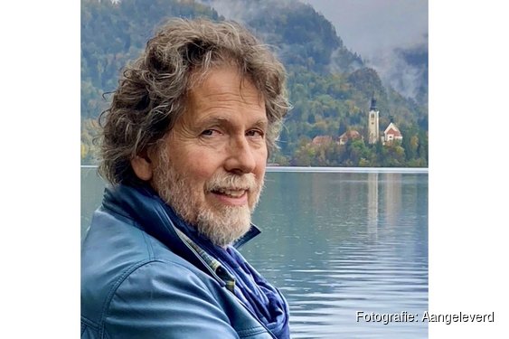 Beeldend kunstenaar Rutger Jan Bredewold welkome gast bij Kunst Verklaard in Scagon De Luxe