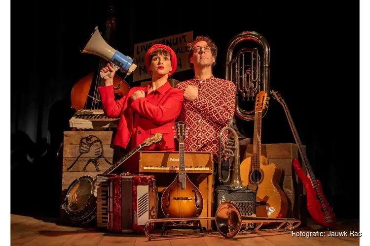 Dorfmann & Bos samen  in Scagon De Luxe op de ’Barricade’