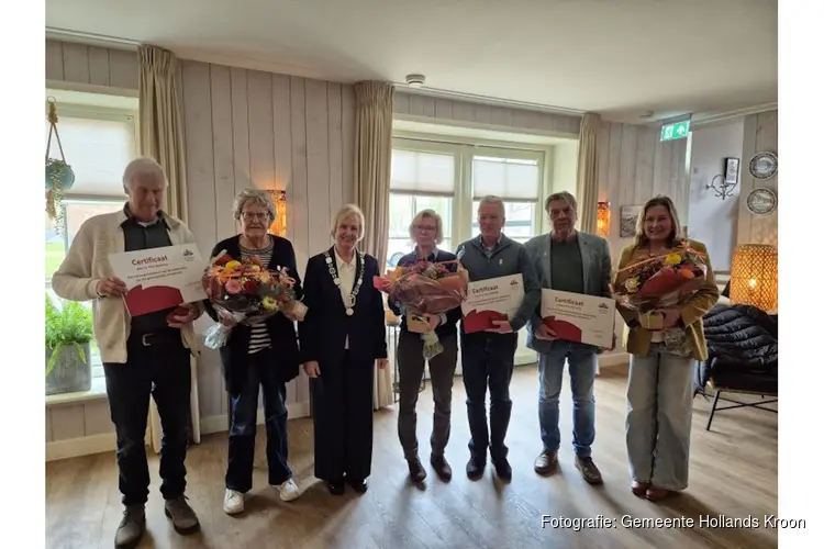 Gemeentelijk compliment voor 12,5 jaar De Roode Eenhoorn