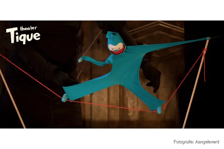 Slim en dapper ’Konijn’  door Theater Tique  in Scagon De Luxe