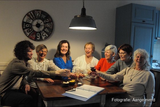 Zanggroep Lekker Zingen  met ’3 x 3 = 9’ concert  in Scagon De Luxe