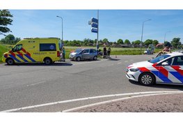 Twee auto's fors beschadigd bij aanrijding in Nieuwe Niedorp
