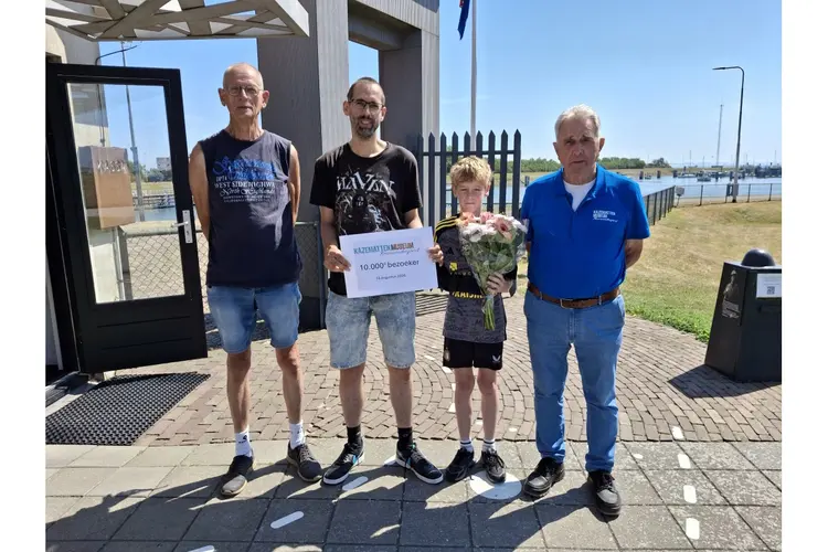 10.000e bezoeker Kazemattenmuseum
