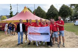 Circus Bolalou zorgt voor volle tent tijdens Midzomerfeest Slootdorp