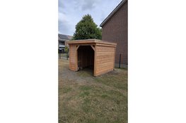 Duurzame schuilstal voor Kinderboerderij De Regenmortel