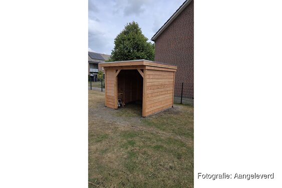 Duurzame schuilstal voor Kinderboerderij De Regenmortel