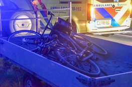 Fietsster naar ziekenhuis na ongeval met andere fietsster in Winkel