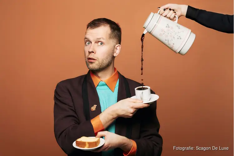 Cabaretier Albert Meijer solo  met ’Tim in een tasje’ in Scagon De Luxe
