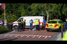 Vrouw op fiets gewond na aanrijding met auto in Nieuwe Niedorp