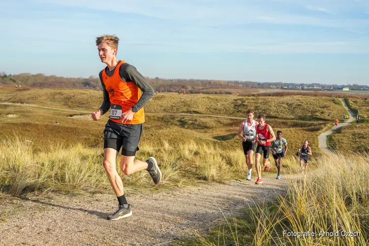 Noordkop Duincross: crossen door de Helderse duinen en over het strand