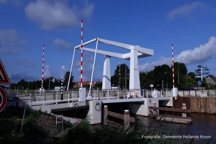 Verkeershinder rotonde en Kerkwegbrug Anna Paulowna