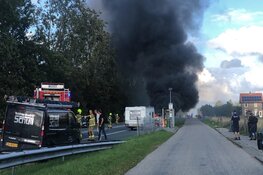 Auto vliegt in brand op N99