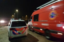 Man uit water gered in Den Oever