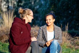 Vrijwilliger Margareth maakt vluchtelingen wegwijs in Hollands Kroon