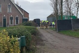 Vaten met onbekende stof aangetroffen bij rechercheonderzoek in Anna Paulowna