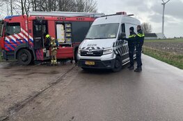 Vaten met onbekende stof aangetroffen bij rechercheonderzoek in Anna Paulowna