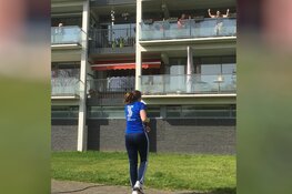 Team Sportservice doet mee aan Nationale Balkon Beweegdag van Ouderenfonds