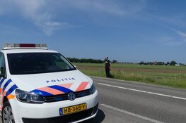 Auto in sloot in Barsingerhorn