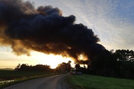 Uitslaande brand bij bedrijf in &#39;t Veld