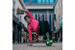 Sportieve BMX-, panna- en basketbalworkshops van profs