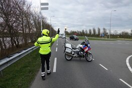 Ongeval met vrachtwagen op N9 bij Julianadorp door inhalende automobilist