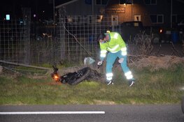 Gewonde bij ongeval tussen auto en motor in Hippolytushoef